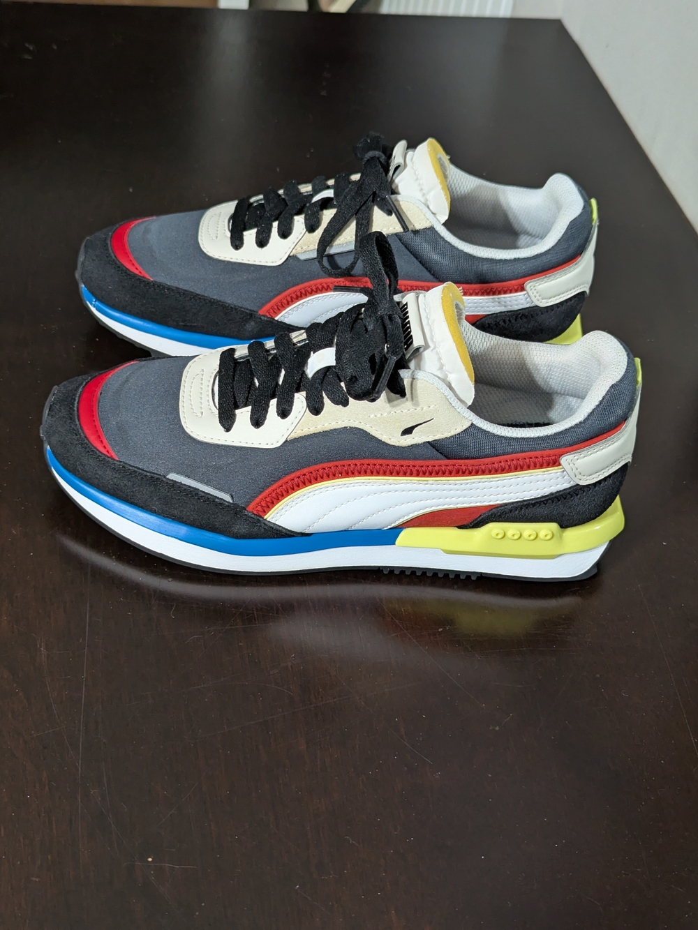 Puma Multicolor Low-Top Athletic Sneakers - Black/Gray/White/Red